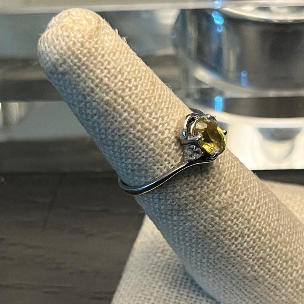 Oval cut sphene and zircon silver ring size 5 - Picture 3 of 4